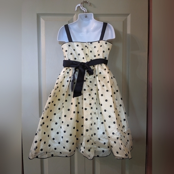 New with Tags Classic Fashion Easter Party Dress, Size 5, B37 - Picture 2 of 2